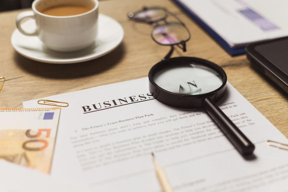 Acesso a crédito e contratos maiores